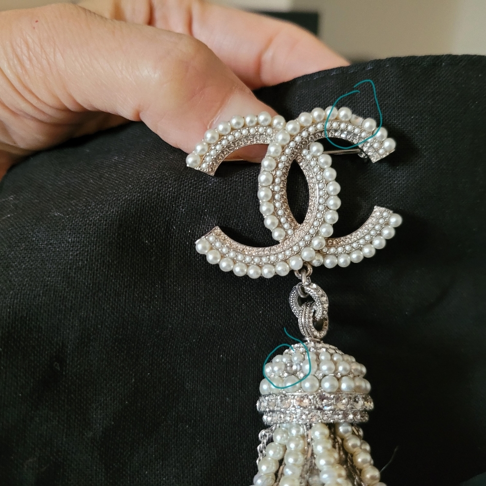 Chanel pearl statement  brooch - Picture 10 of 12